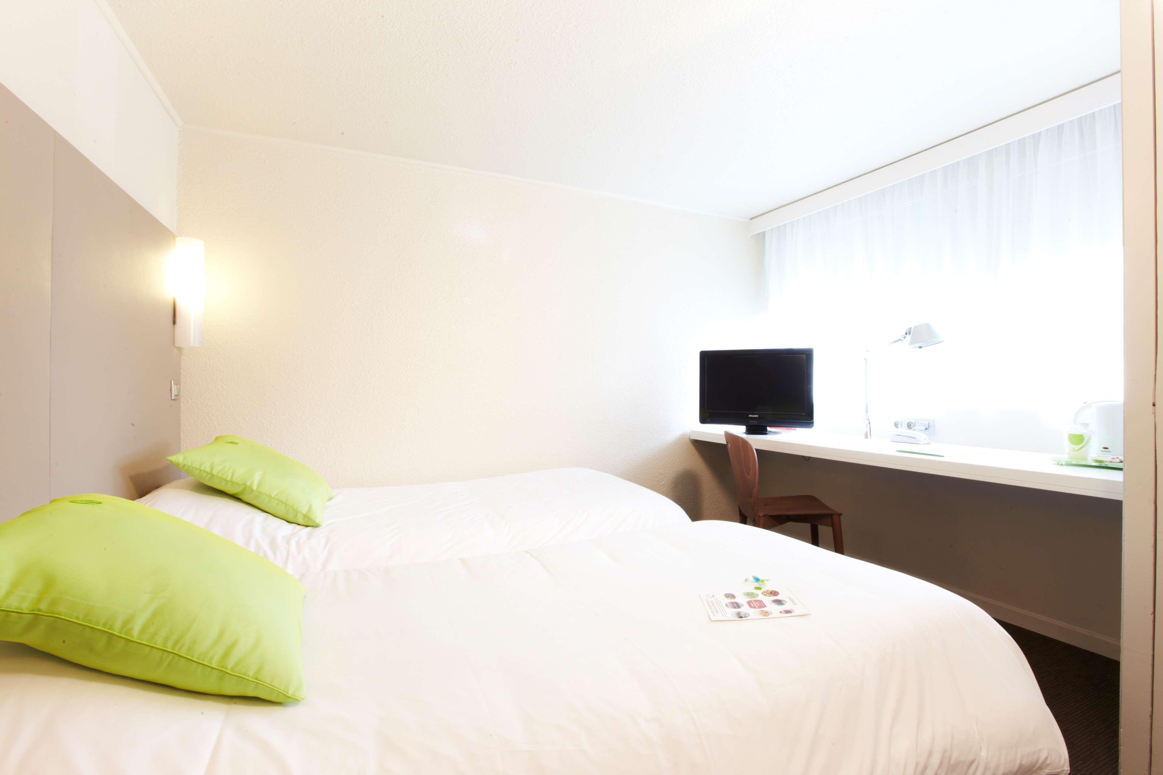 Hotel Campanile Hendaye Exterior foto